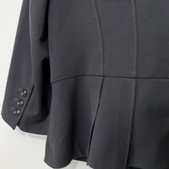 White House Black Market blazer - Picture 10 of 12